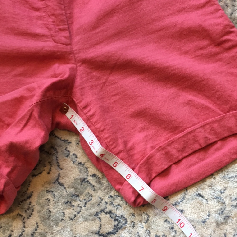 🌺Gap shorts🌺 - Picture 3 of 9